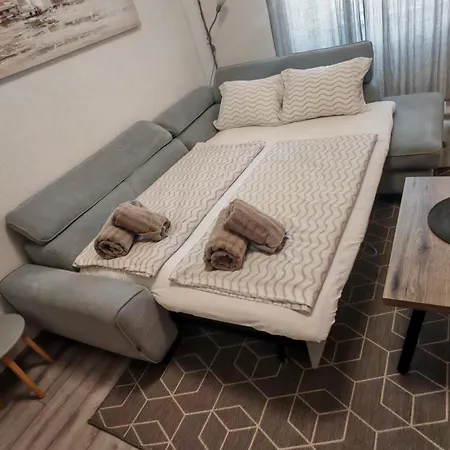 Zeko Apartament *